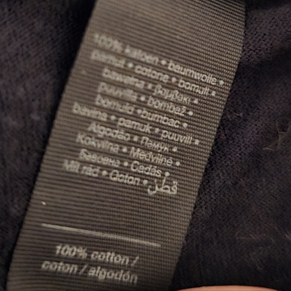 Gildan Softstyle 100% Cotton Christmas Graphic Tee “Get Sassy With Santa” Large - Picture 5 of 8